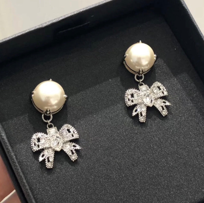 Miu Miu Sweet Bow Super Sparkling Diamond Pearl Stud Earrings