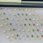 Armband mit Kleeblatt-Anhängern, gold- und silberfarbene Kette, buntes Anhänger-Set