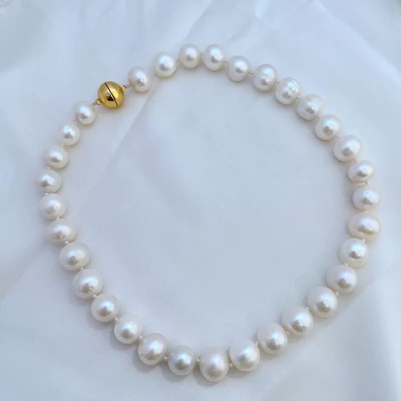 Tory Burch luxury freshwater pearl necklace Women