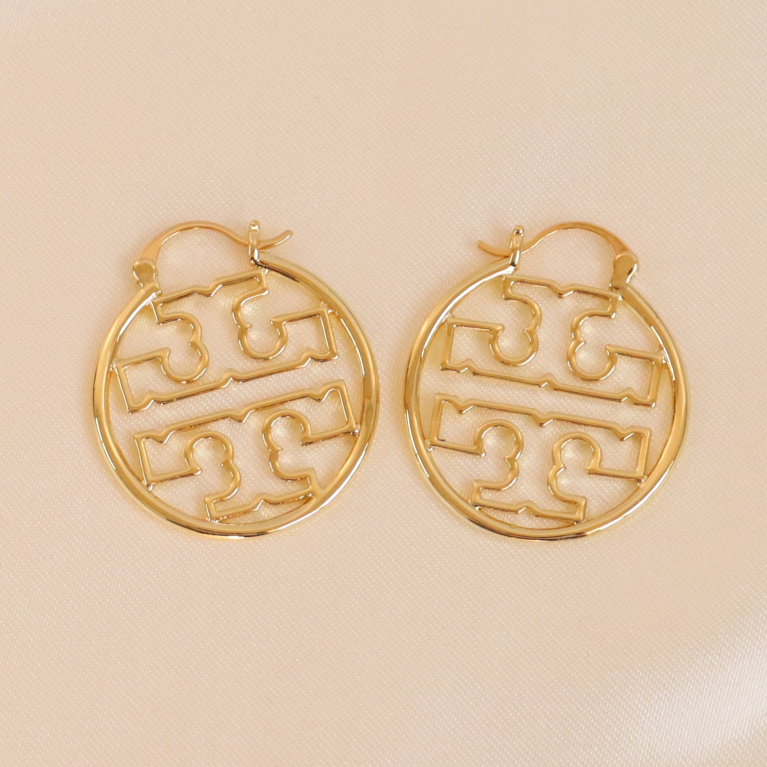 Tory Burch openwork round large earrings