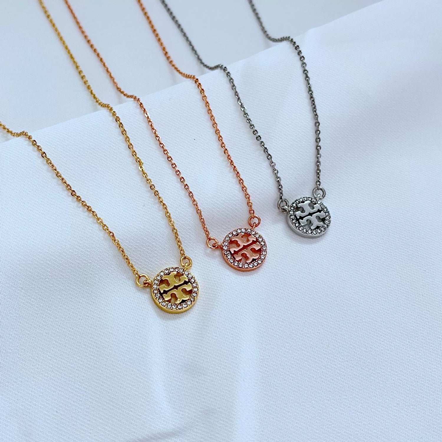 Tory Burch Diamond-Set Metal Pendant Necklace