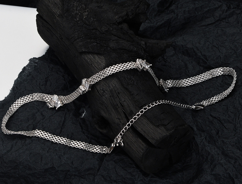 Unique Asymmetrical Silver Chain Necklace

